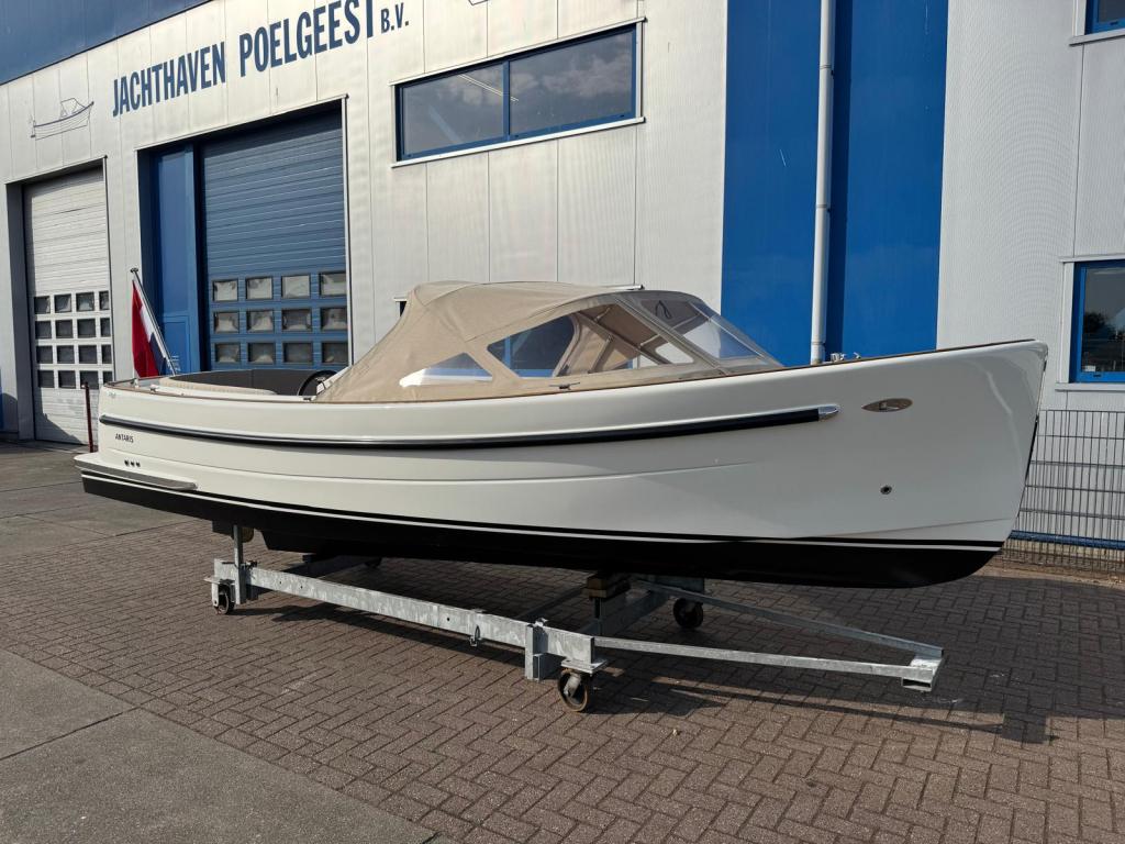 Antaris Fifty5 met Vetus 27pk