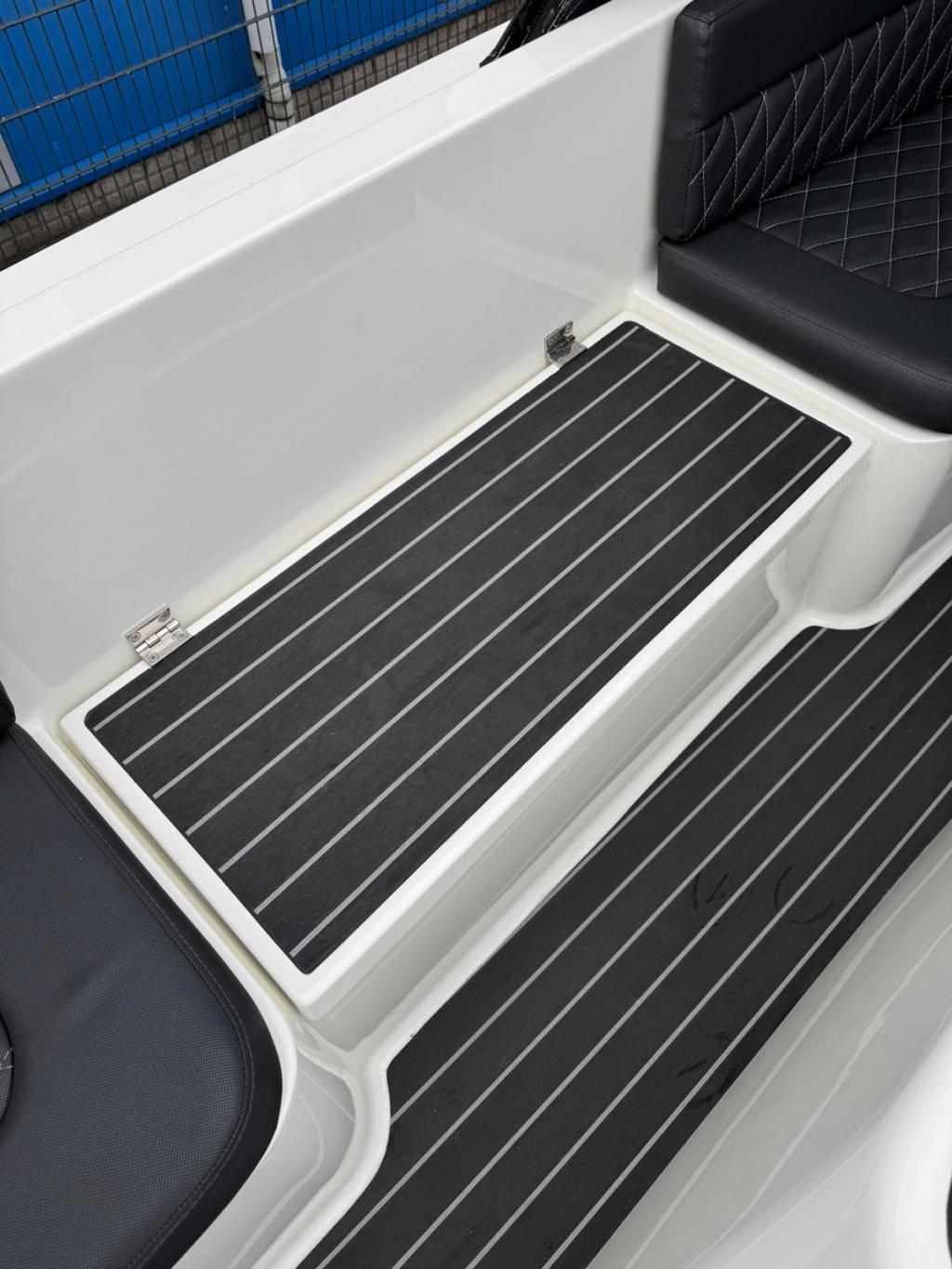 Waterspoor 707 met Vetus 33 pk