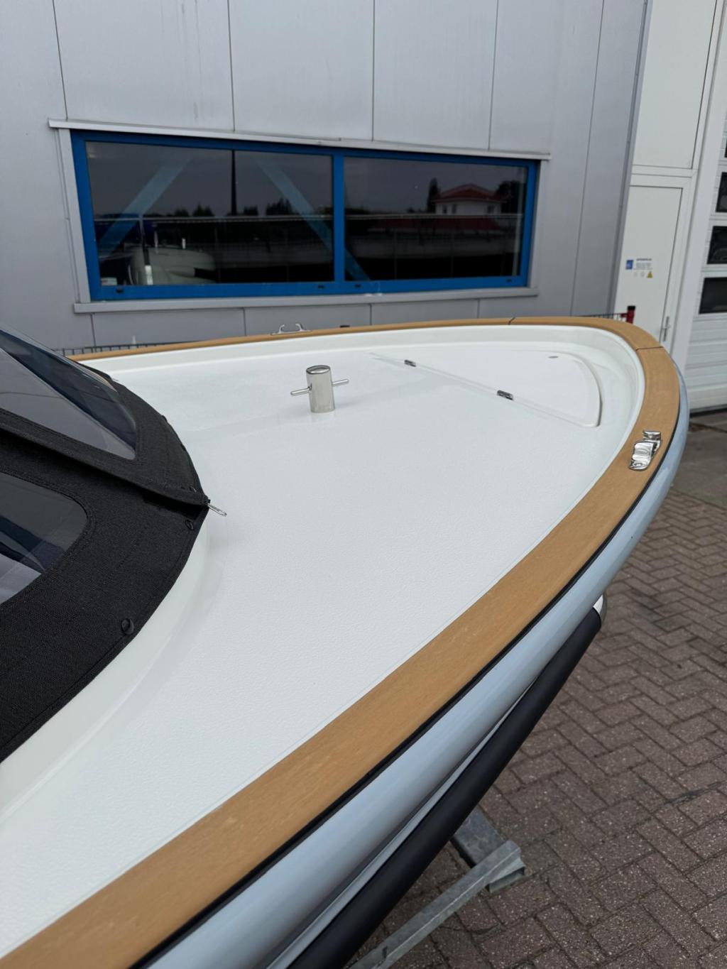 Antaris Fifty5 met Vetus 27pk