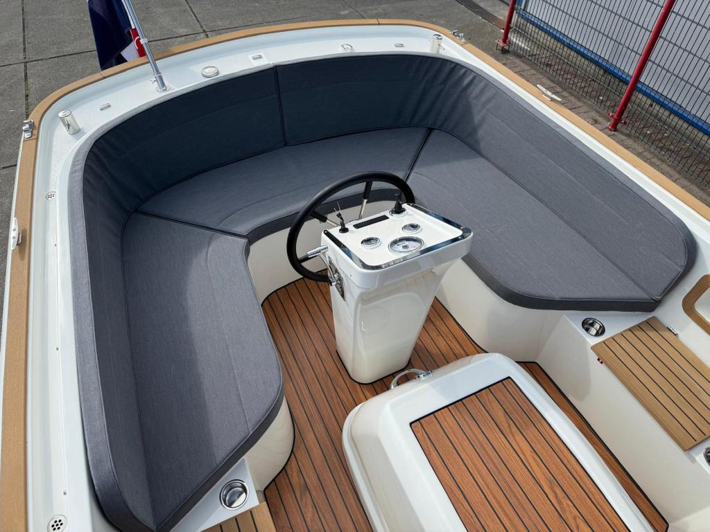 Antaris Fifty5 met Vetus 27pk (Demonstratiemodel)