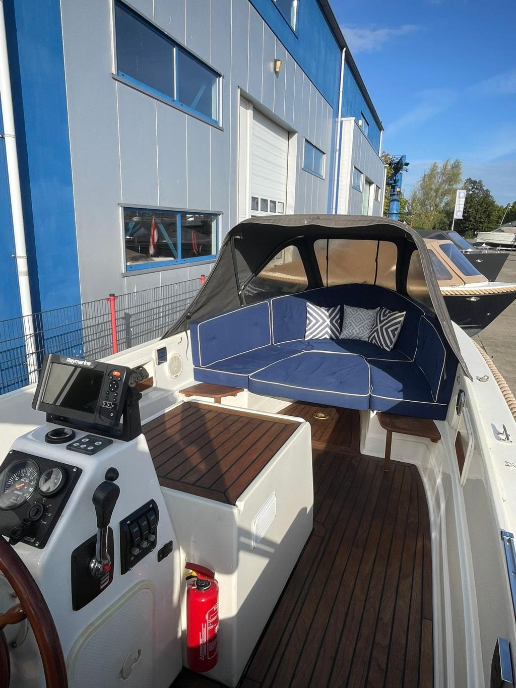 Classic 620 met Vetus 16 pk