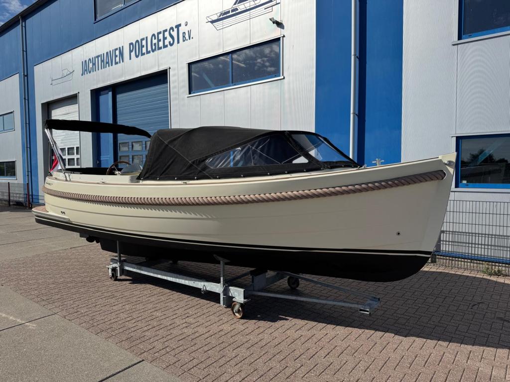 Maril 7Nxt met Vetus 52 pk