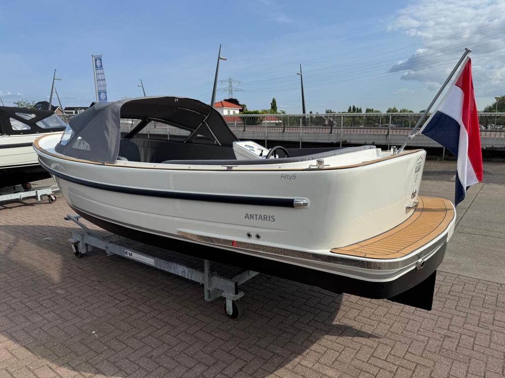 Antaris Fifty5 met Vetus 27pk (Demonstratiemodel)