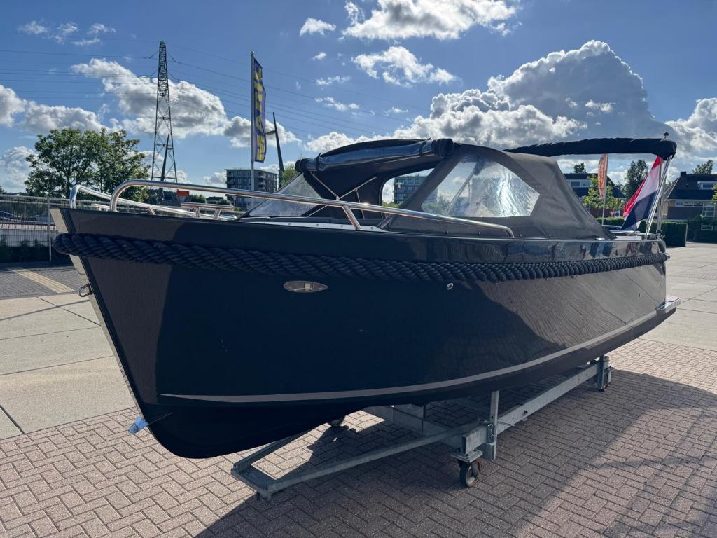 Maxima 720 Retro met Honda 30 pk