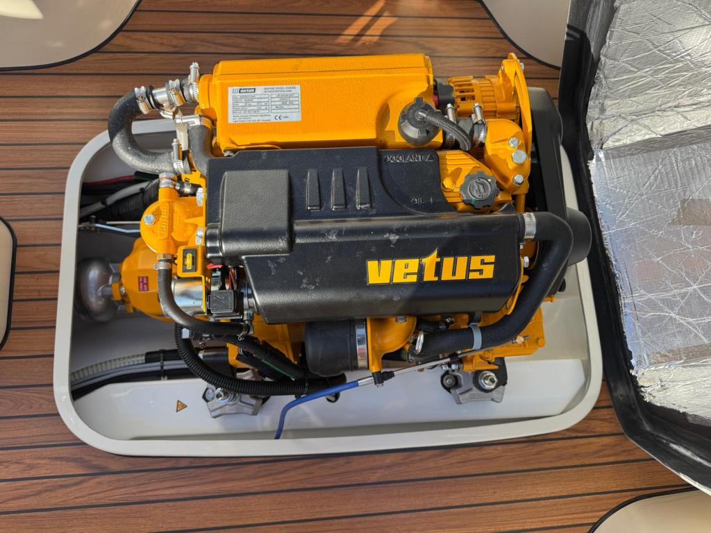 Antaris Fifty5 met Vetus 27 pk