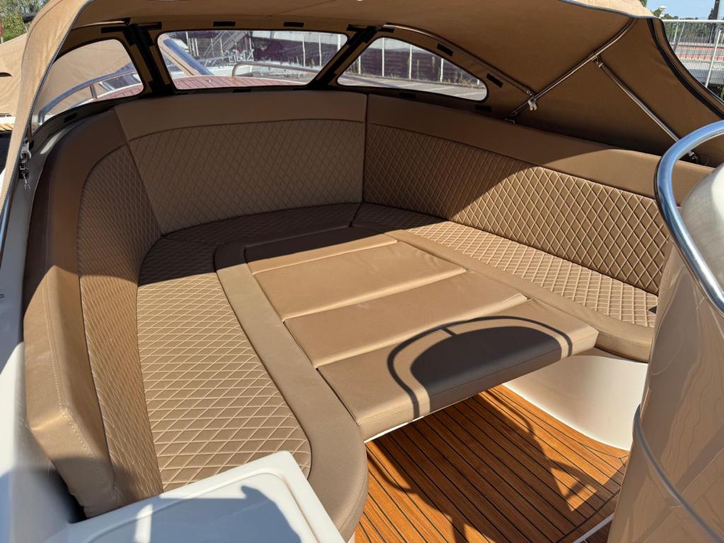 Primeur 715 Tender met Suzuki 40 pk