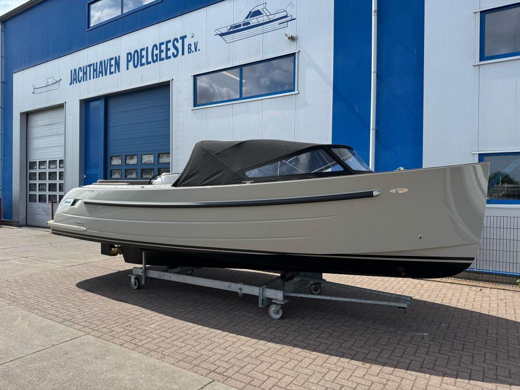 Antaris  Seventy5 met Vetus 52pk