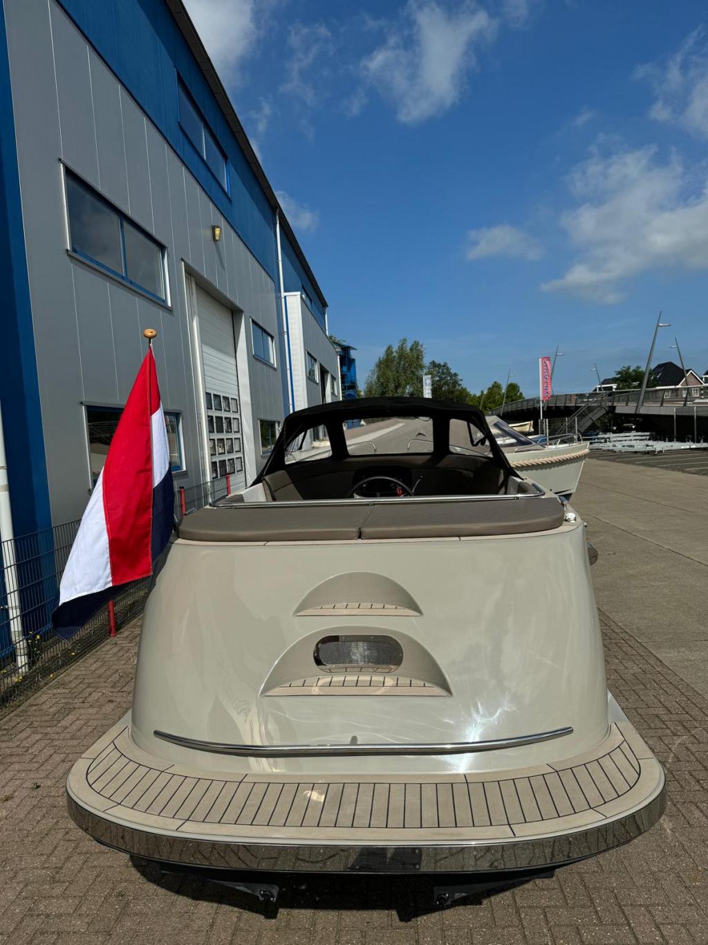 Maxima 620 MC Retro met Honda 60pk