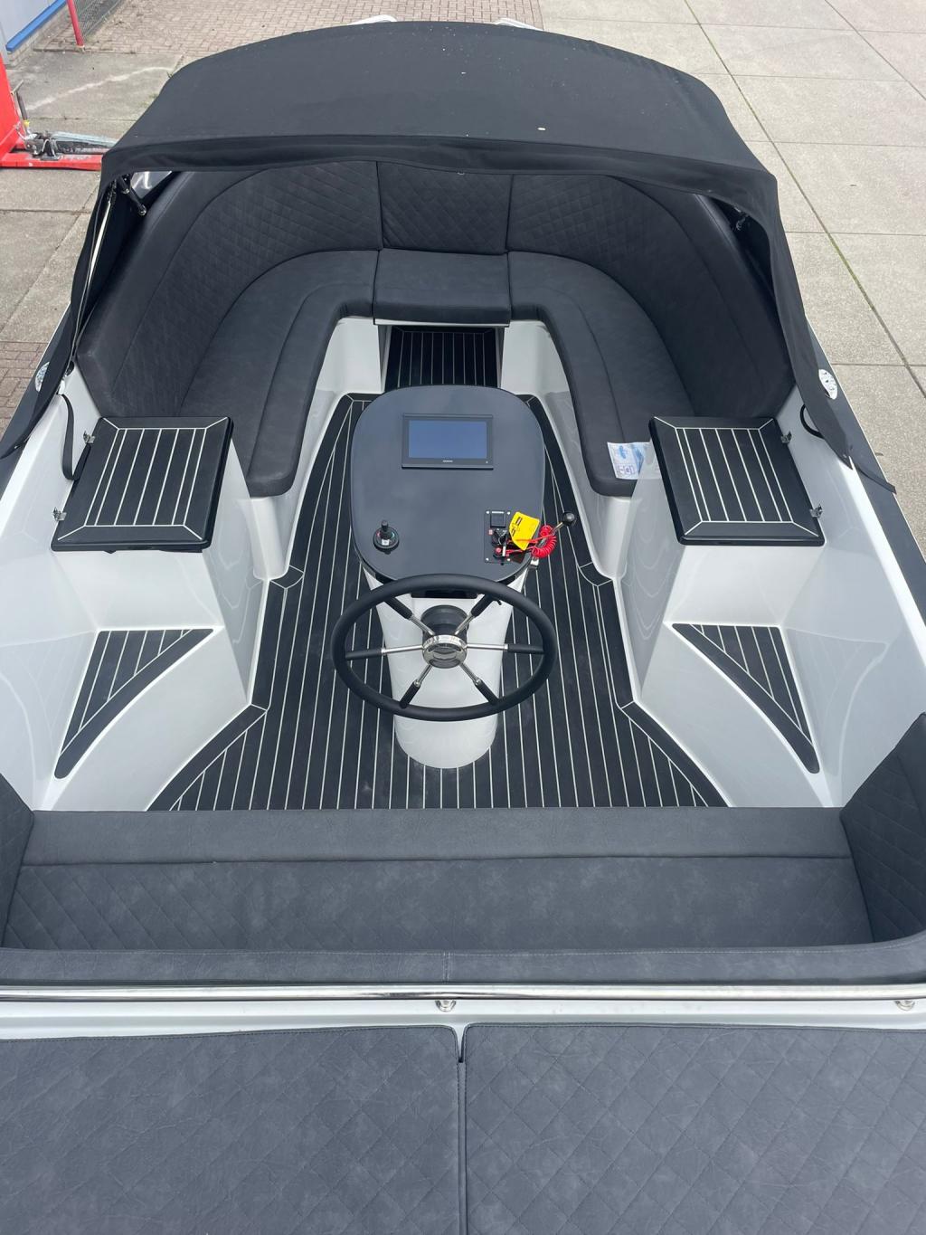 Maxima 720 MC Retro met Honda 60pk (Demonstratiemodel)