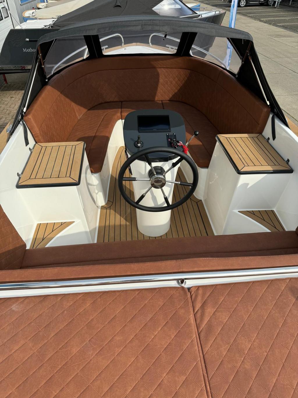 Maxima 620 MC Retro met Honda 60pk (Demonstratiemodel)