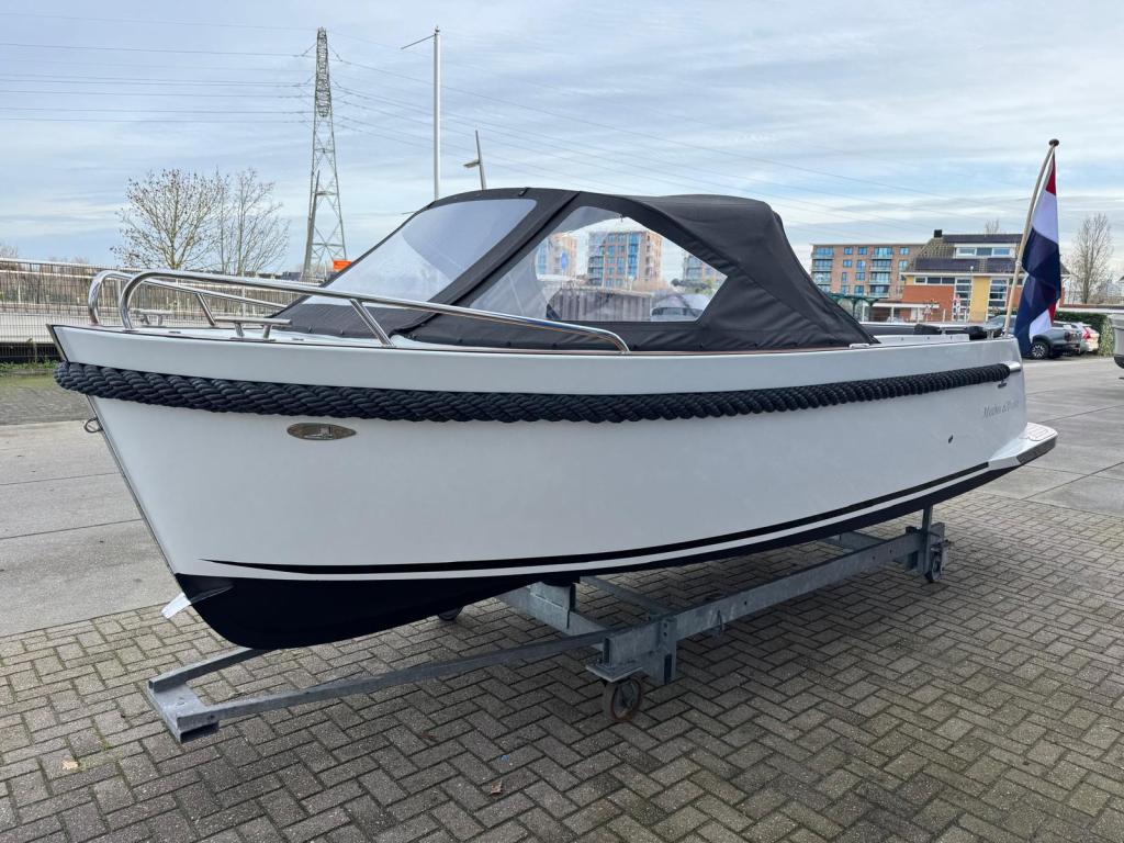 Maxima 620 met Honda 30 pk