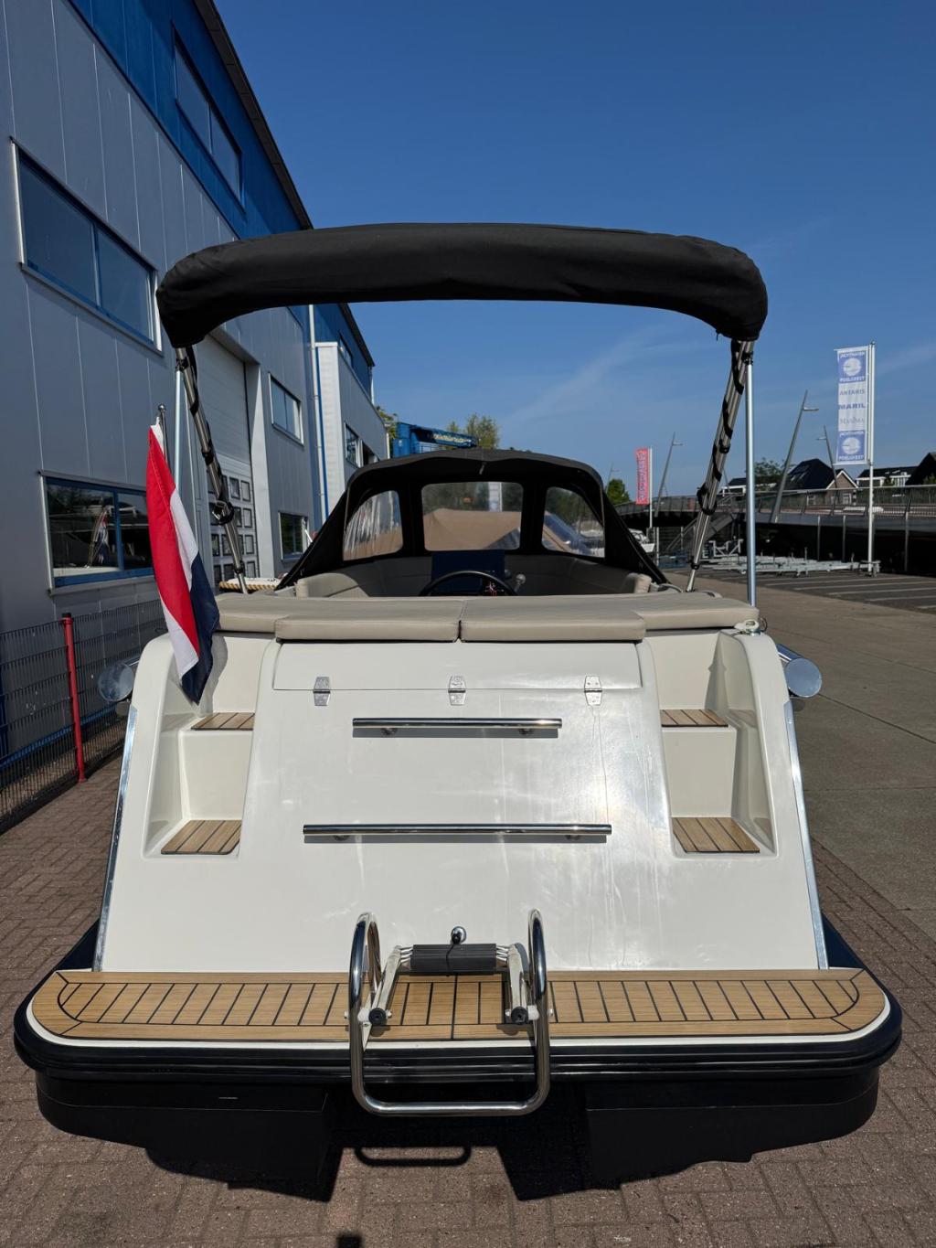 Maxima 600 met Honda 20pk