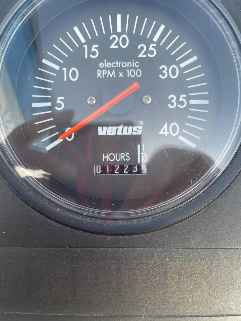 Classic 620 met Vetus 16 pk