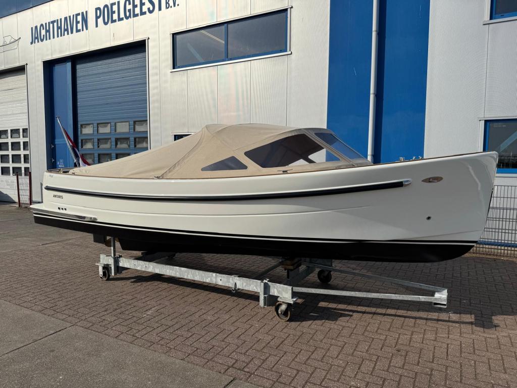 Antaris Fifty5 met Vetus 27pk