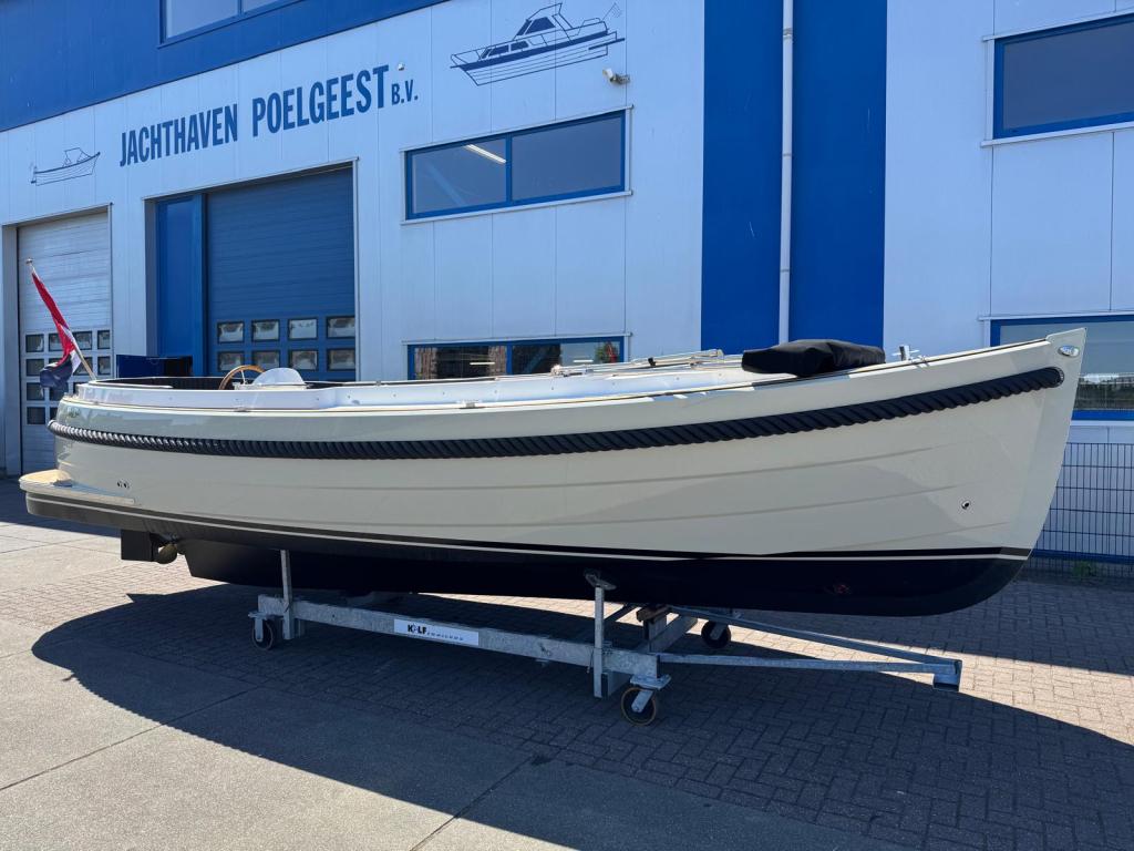 Maril 7NXT met Vetus 52pk