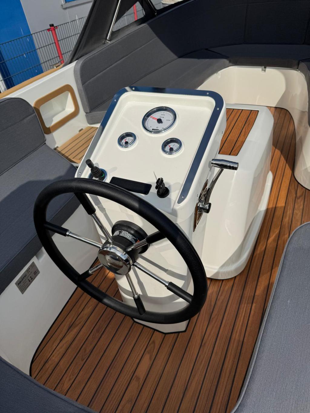 Antaris Fifty5 met Vetus 27pk
