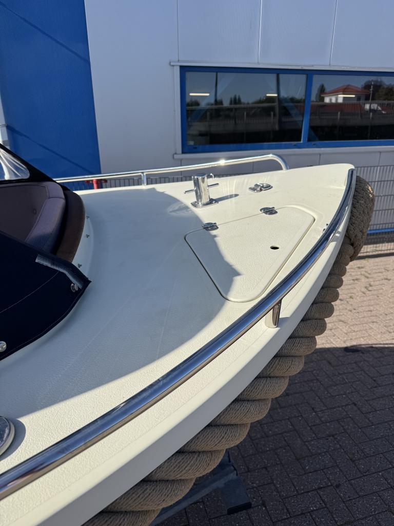 Maril 650 met Vetus 27 pk