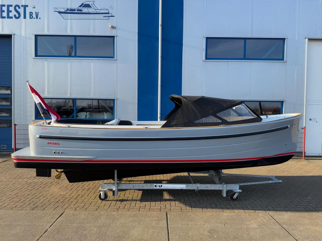 Antaris Sixty6 met Vetus 42 pk