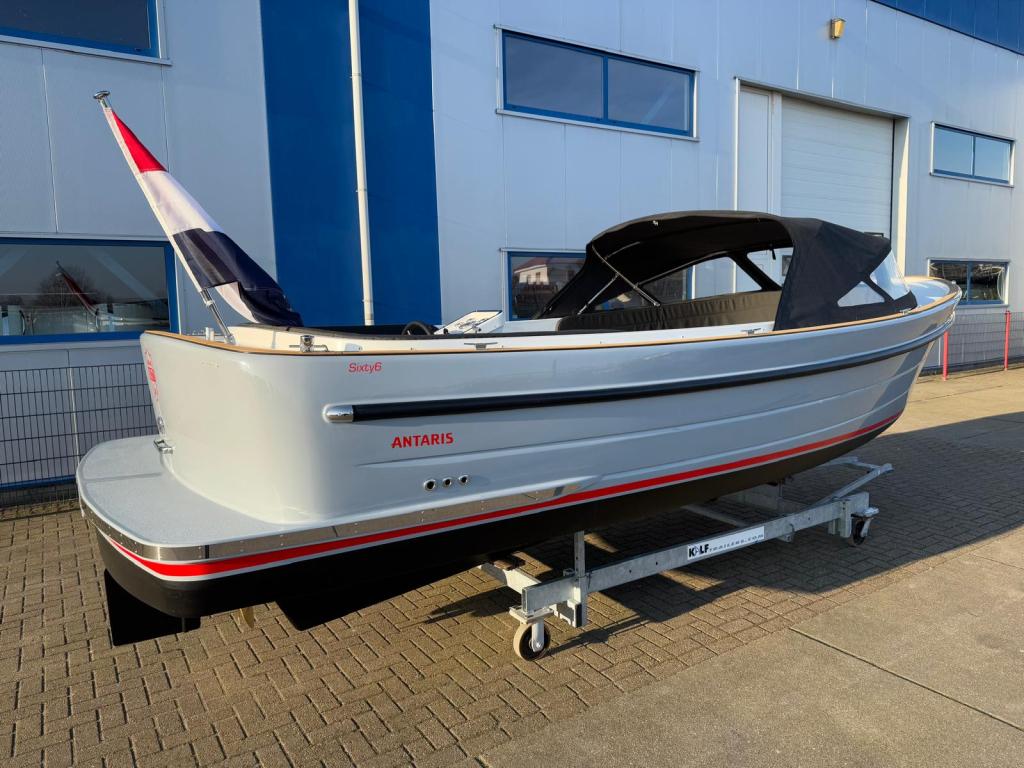 Antaris Sixty6 met Vetus 42 pk