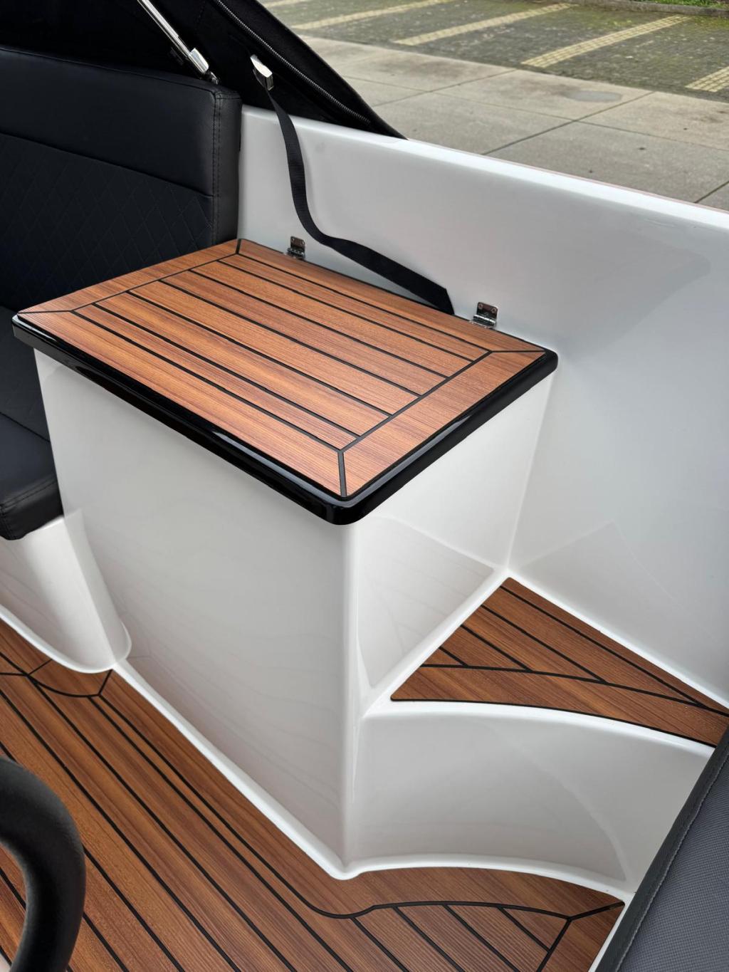 Maxima 620 met Honda 30 pk