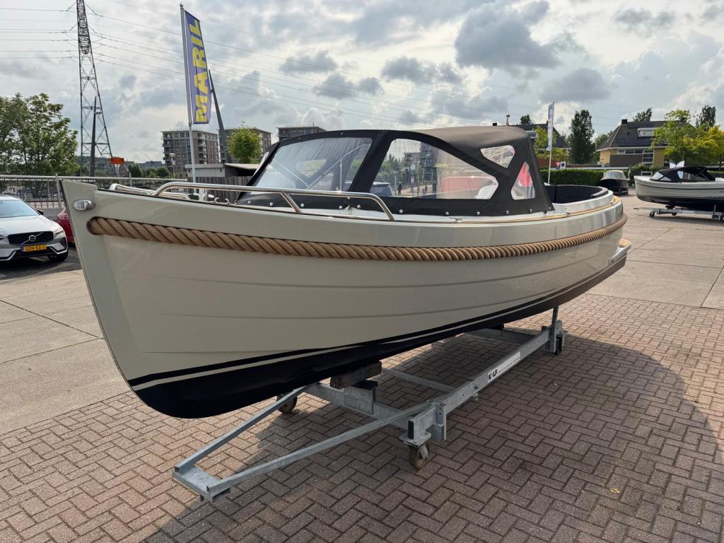 Maril 6NXT met Vetus 42pk