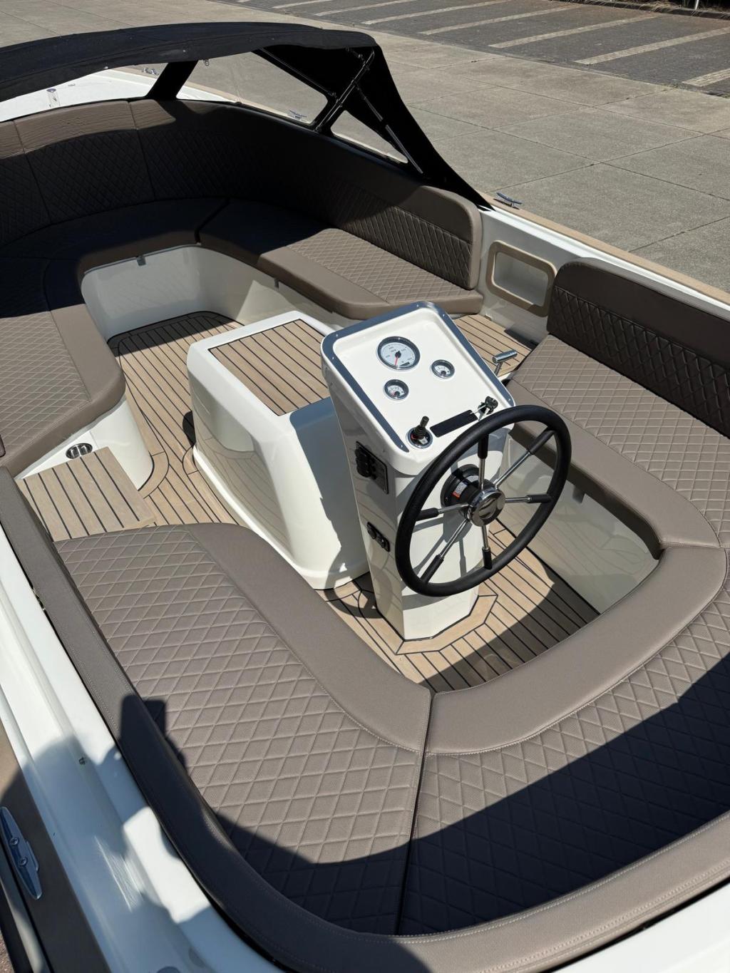 Antaris Fifty5 met Vetus 27pk