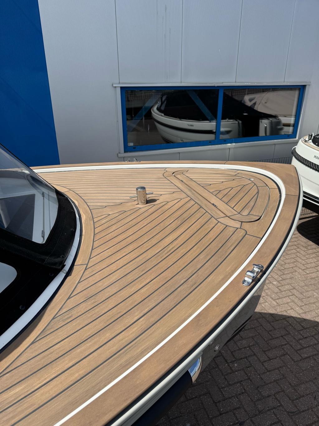 Antaris  Seventy5 met Vetus 52pk