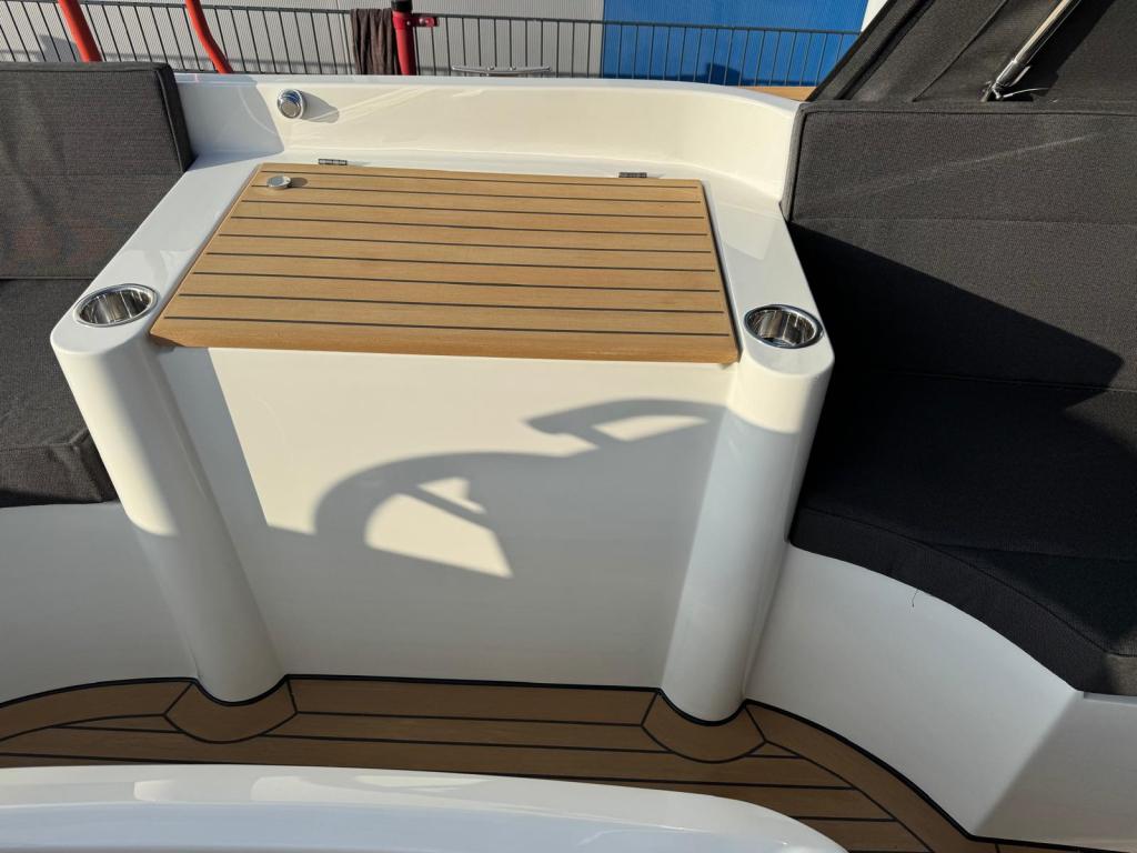 Antaris Sixty7 met Vetus 42 pk