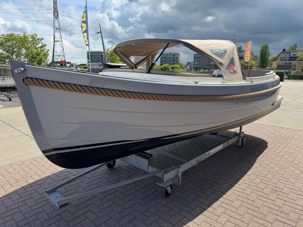 Maril 6NXT met Vetus 42pk