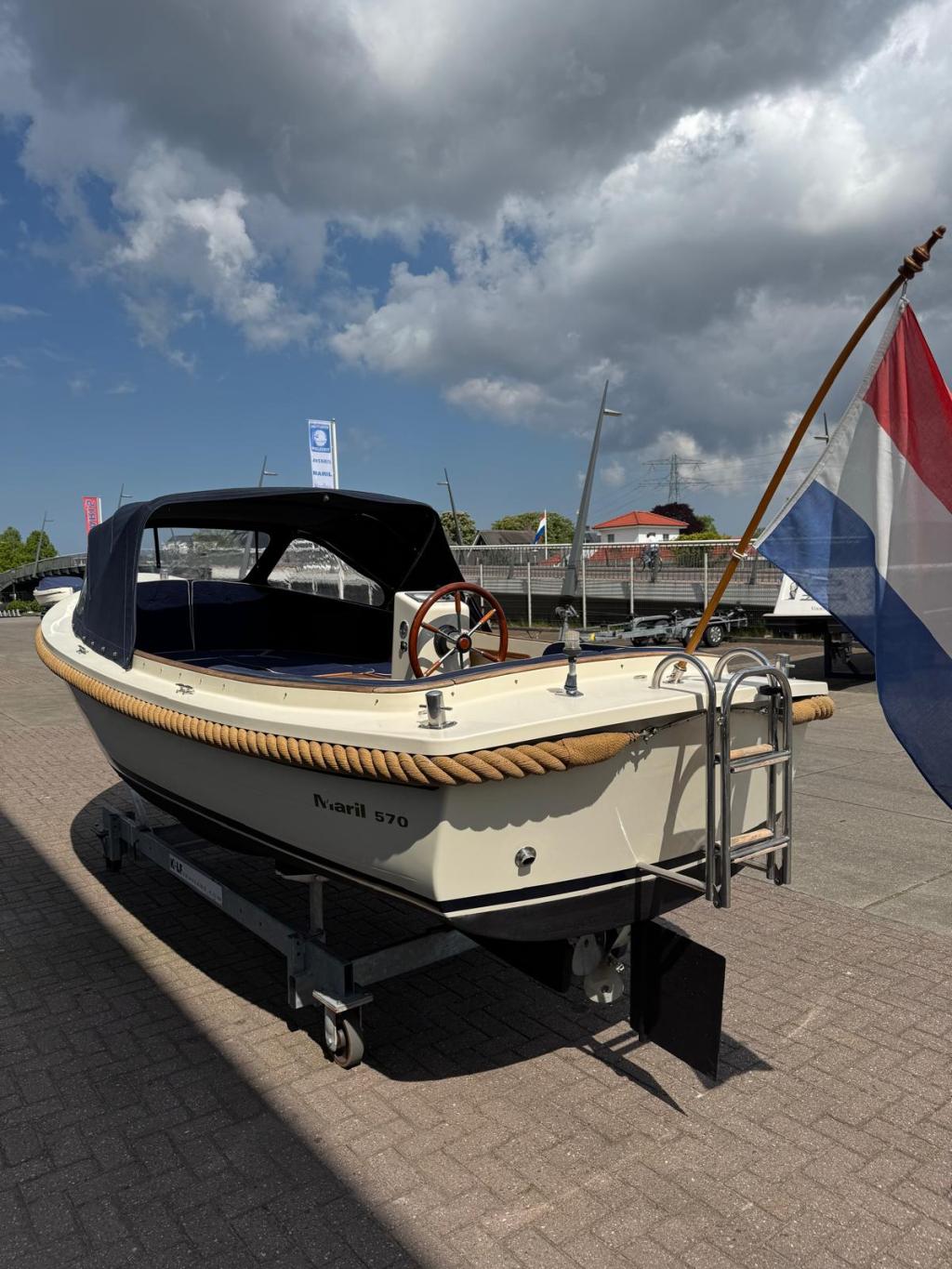Maril 570