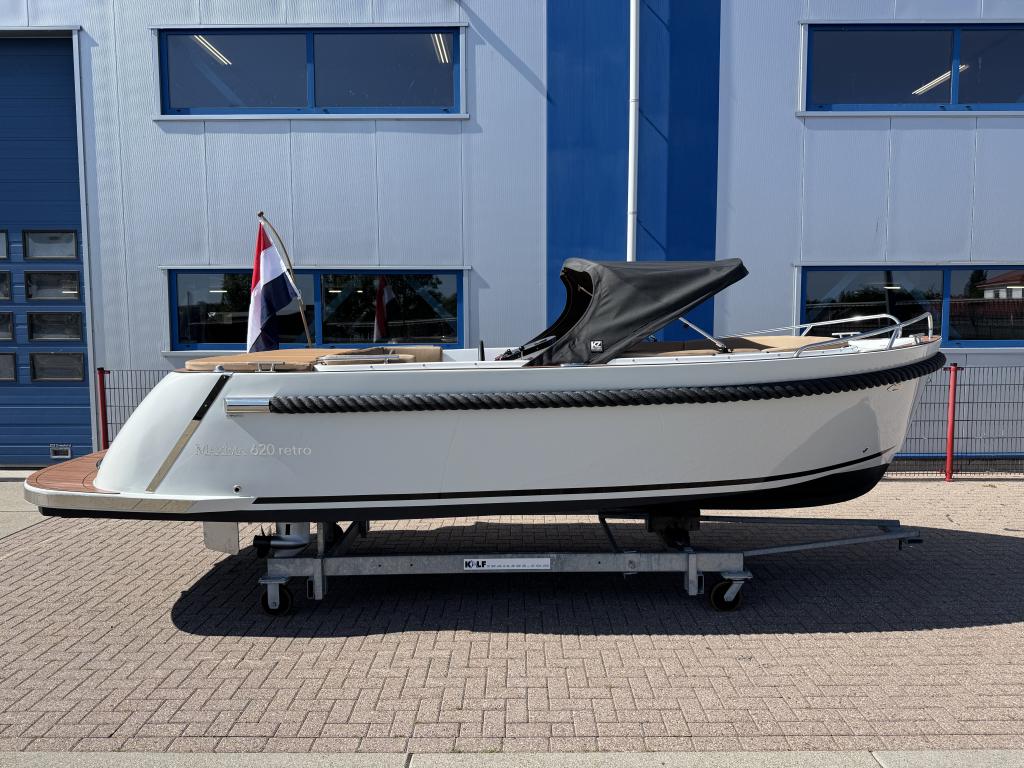 Maxima 620 MC Retro met Honda 30pk