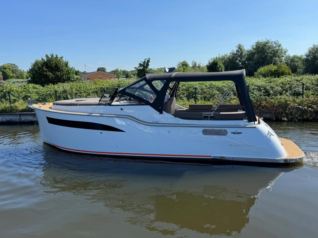 Maxima 920 cabin met Yanmar 110pk (Demonstratiemodel)