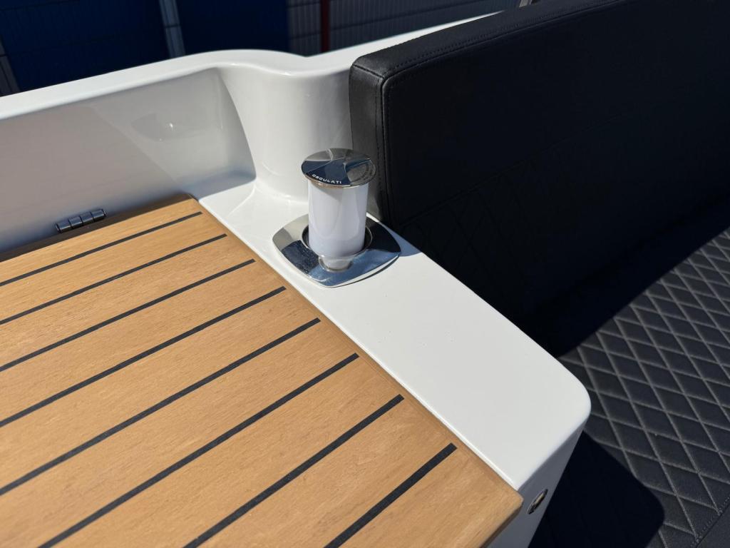 Maril 7NXT met Vetus 52pk