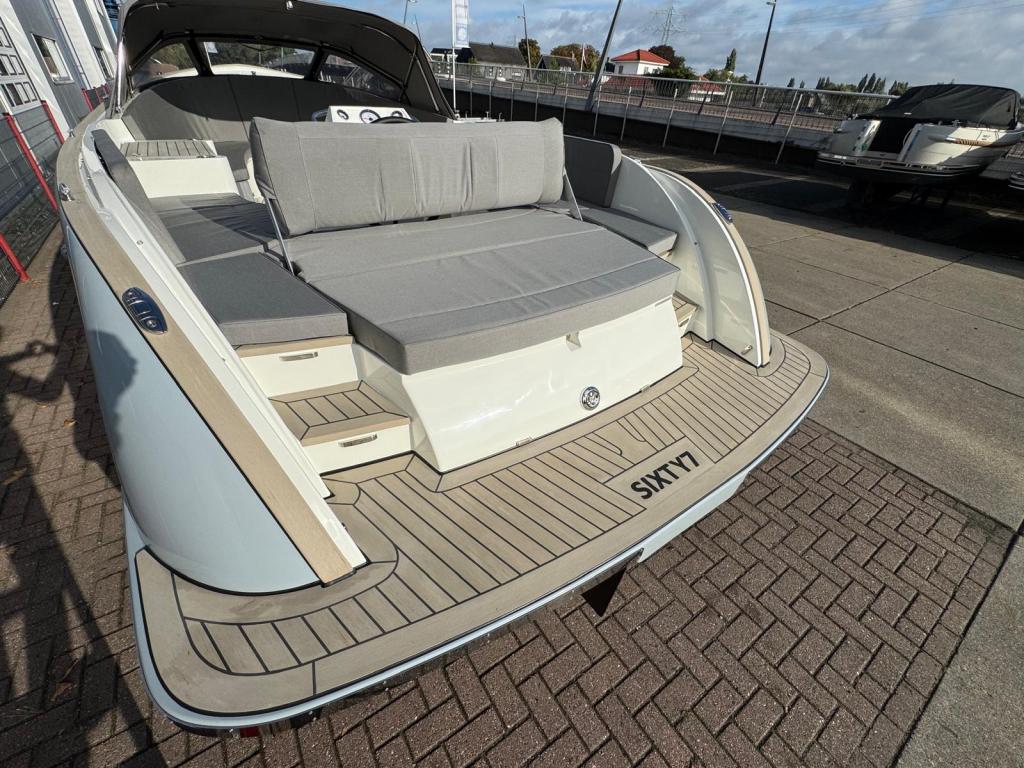 Antaris Sixty7 met Vetus 42 pk