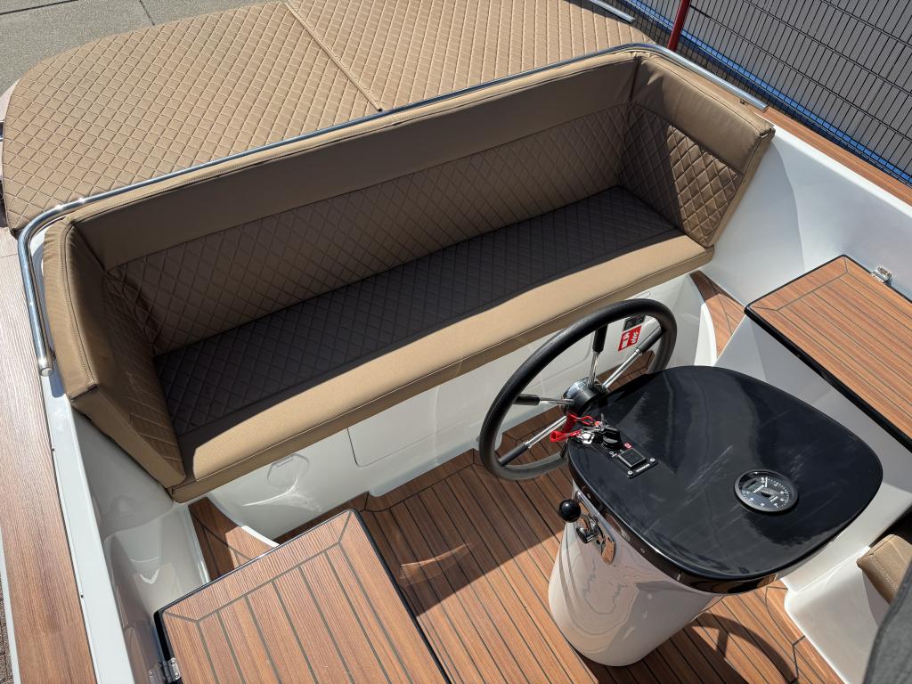 Maxima 620 MC Retro met Honda 30pk
