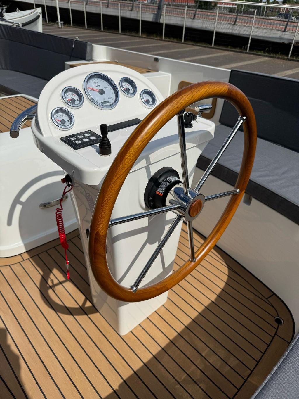 Maril 7NXT met Vetus 52pk (Demonstratiemodel)